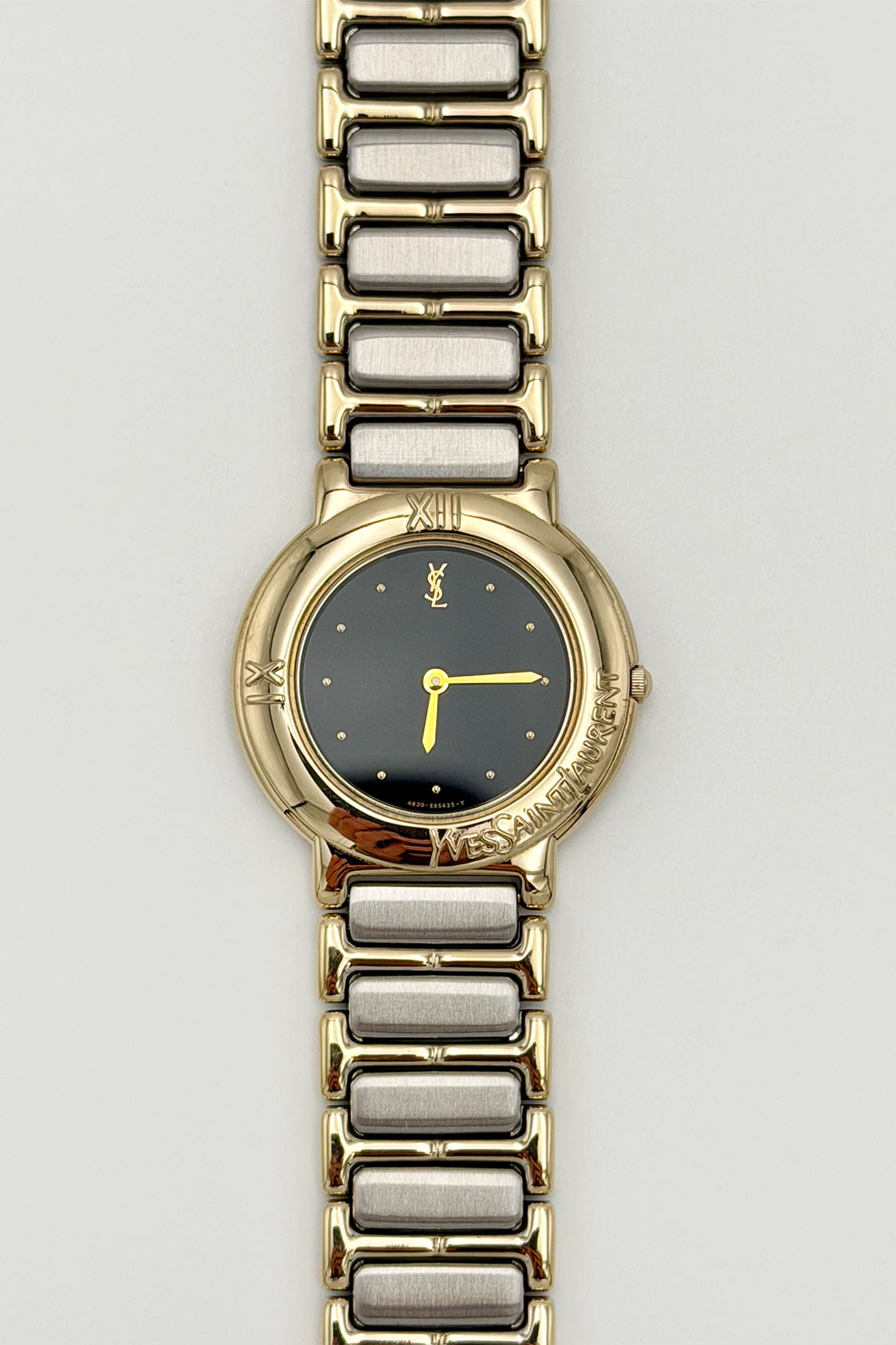 Zegarek YSL z czarną tarczą 30 mm