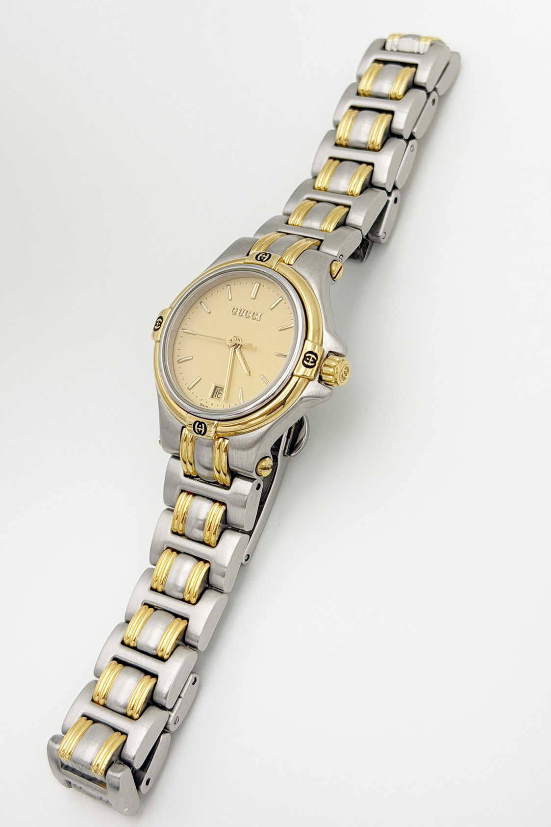 Zegarek Gucci srebrno-złota bransoleta 25 mm - obrazek 4