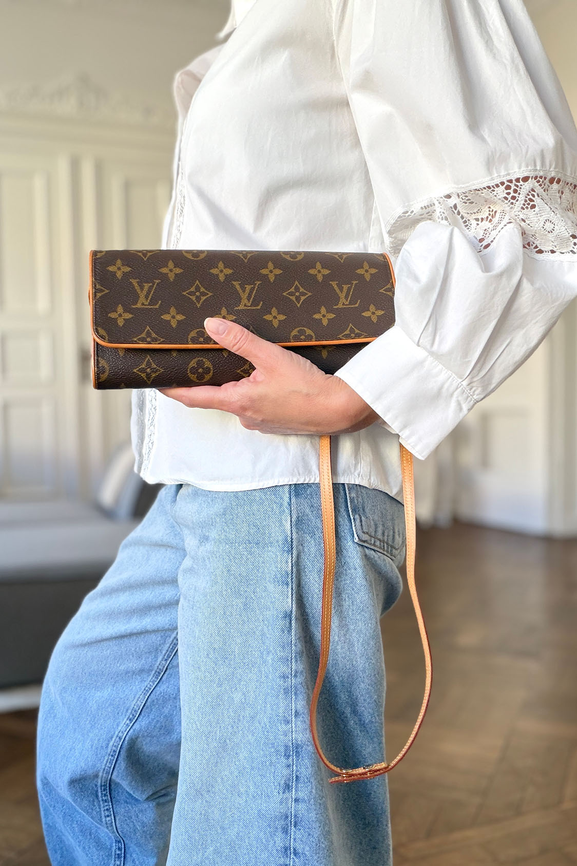 Louis Vuitton Pochette Twin GM - obrazek 2